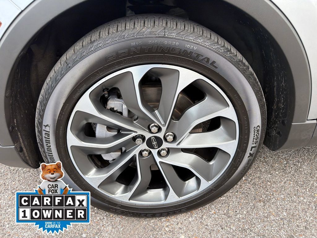 Used 2023 Lincoln Nautilus Reserve AWD/4WD image 14