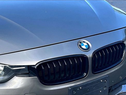 Used 2016 BMW 320i Sedan image 35