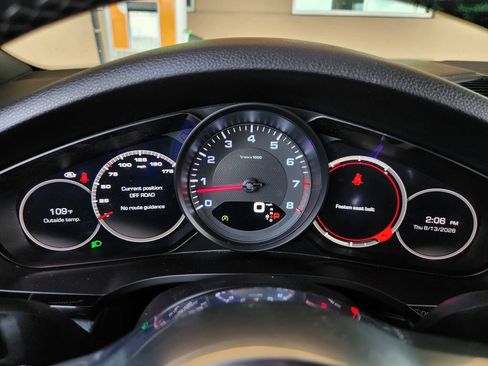 Used 2019 Porsche Cayenne AWD/4WD image 16