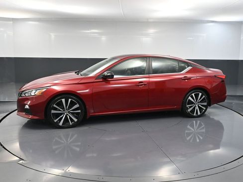 Used 2019 Nissan Altima 2.0 SR image 10