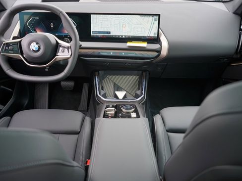 Used 2025 BMW X3 xDrive30i w/ Premium Package image 13