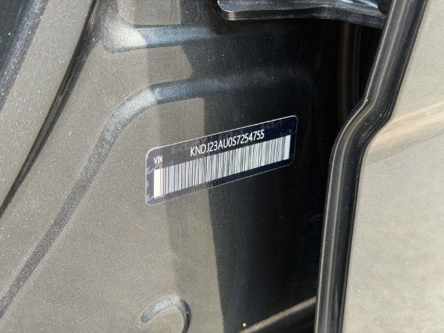 Used 2025 Kia Soul LX w/ LX Technology Package FWD image 28