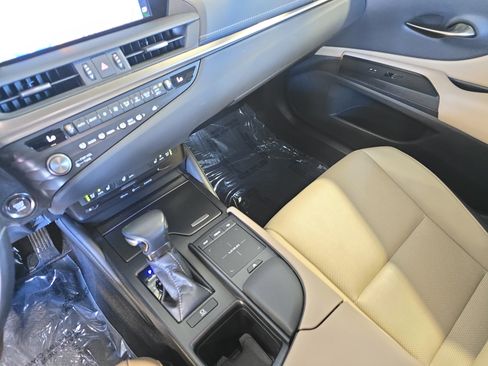 Used 2021 Lexus ES 350 w/ Premium Package FWD image 21