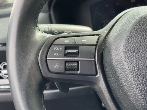 Used 2025 Honda Accord EX-L image 19