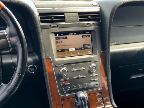 Used 2016 Lincoln Navigator L Select RWD image 6