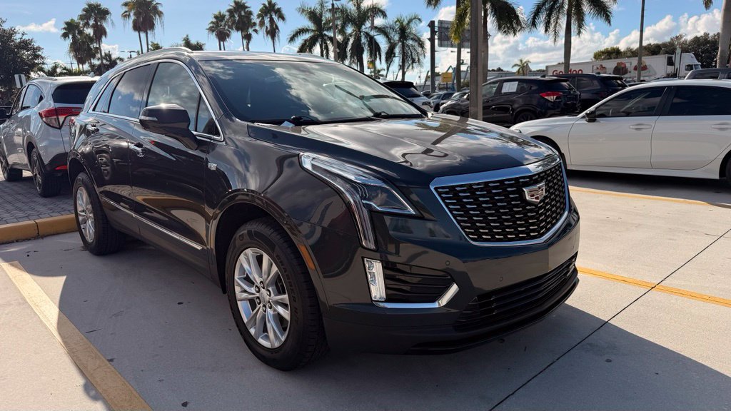Used 2023 Cadillac XT5 Luxury FWD image 3
