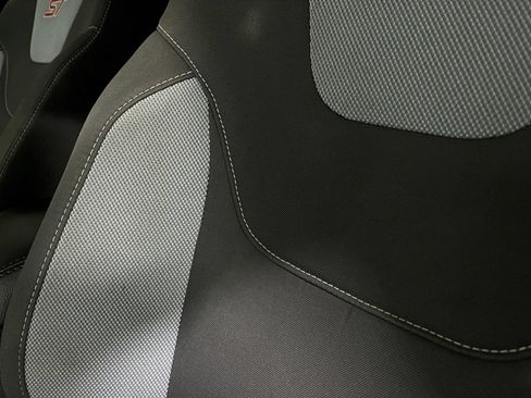 Used 2018 Ford Focus ST FWD image 16