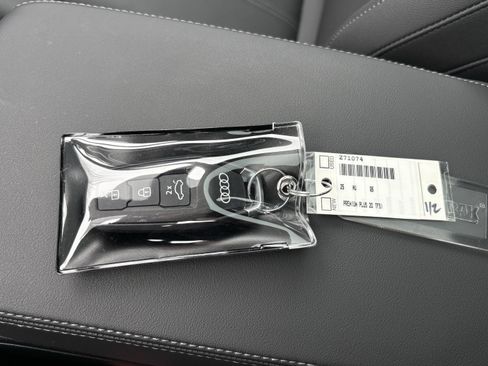 Used 2025 Audi Q5 Premium Plus w/ Premium Plus image 38