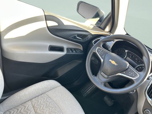 Used 2024 Chevrolet Equinox LS w/ LS Convenience Package image 37