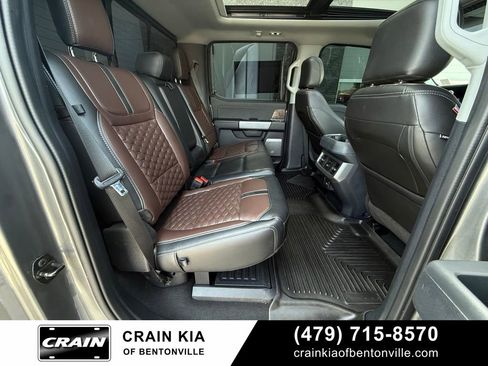 Used 2023 Ford F250 Lariat w/ Sport Appearance Package AWD/4WD image 31