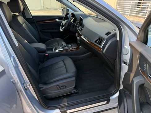 Used 2018 Audi Q5 2.0T Premium Plus w/ Premium Plus Package AWD/4WD image 16