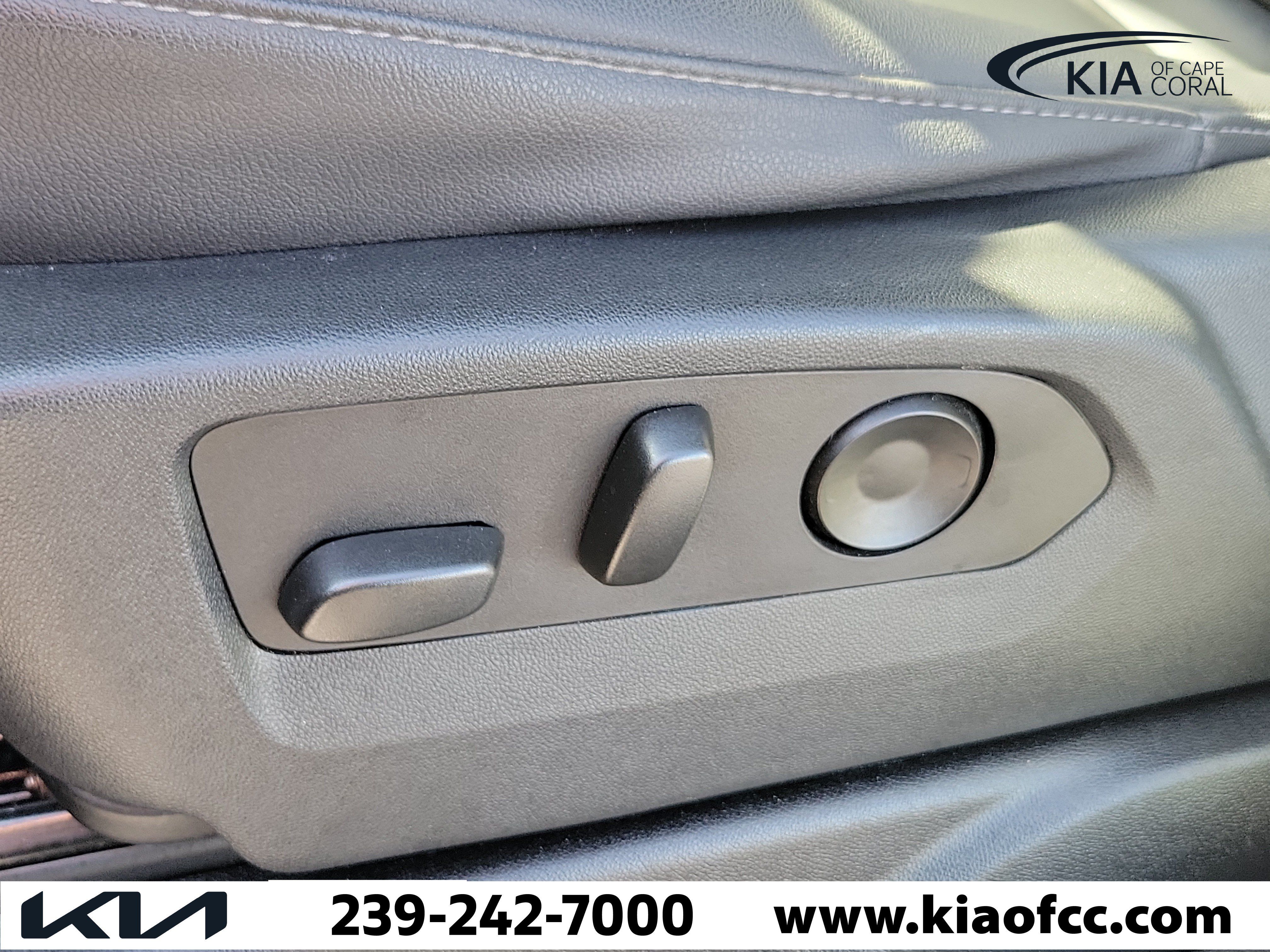 Used 2023 Chevrolet Tahoe LT RWD image 23
