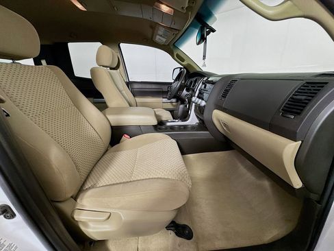 Used 2011 Toyota Tundra 2WD Double Cab w/ SR5 Pkg image 32