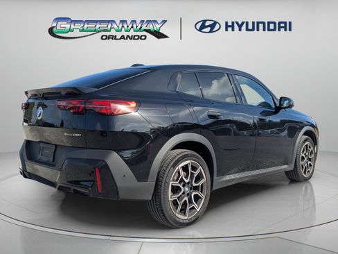 Used 2026 BMW X2 xDrive28i AWD/4WD image 7