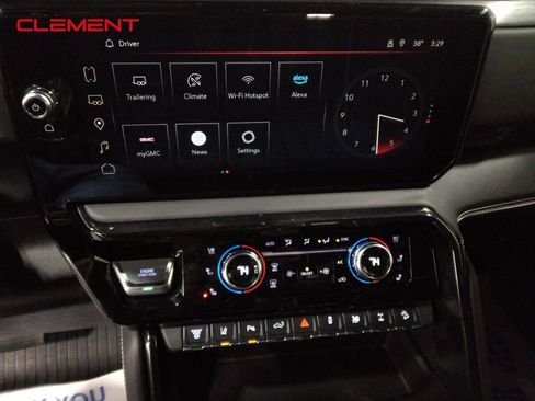 Used 2024 GMC Sierra 2500 AT4X w/ AT4X AEV Edition image 15