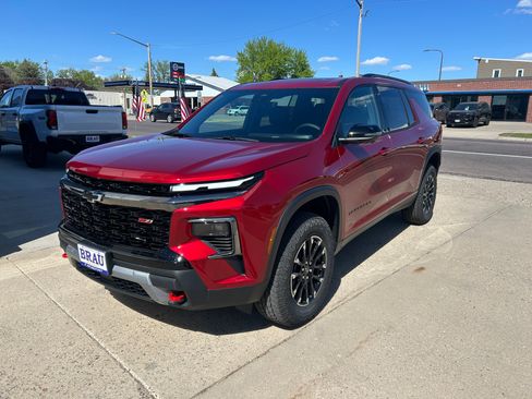 New 2026 Chevrolet Traverse Z71 w/ Driver Confidence Package AWD/4WD image 2