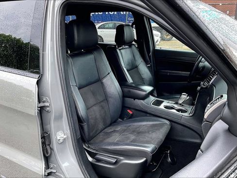 Used 2021 Jeep Grand Cherokee Laredo X AWD/4WD image 7