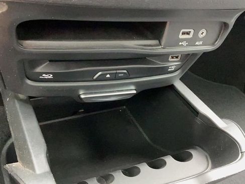 Used 2018 Chrysler Pacifica Limited w/ Advanced Safetytec Group image 45