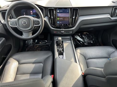 Certified 2025 Volvo XC60 B5 Core image 16