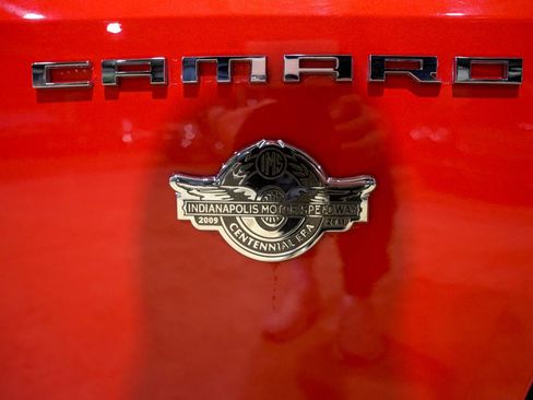 Used 2010 Chevrolet Camaro SS w/ Interior Accent Trim Package image 29