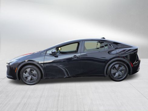 Certified 2025 Toyota Prius LE image 5