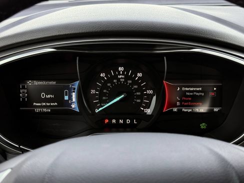 Used 2018 Ford Fusion SE w/ Equipment Group 602A FWD image 28