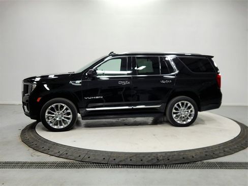 Used 2023 GMC Yukon SLT image 4