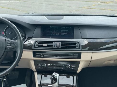 Used 2012 BMW 528i Sedan image 14