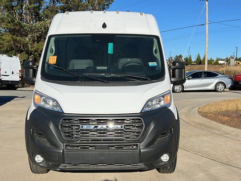 Used 2025 RAM ProMaster 2500 w/ Convenience Group image 3