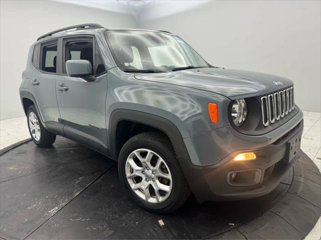 Certified 2017 Jeep Renegade Latitude AWD/4WD image 1