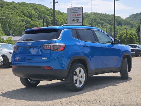 Used 2020 Jeep Compass Latitude w/ Cold Weather Group AWD/4WD image 16