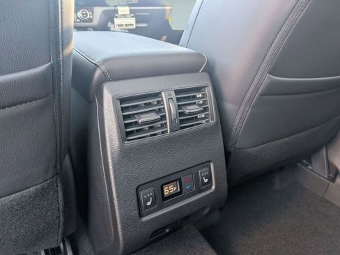 New 2026 Mitsubishi Outlander SEL AWD/4WD image 29
