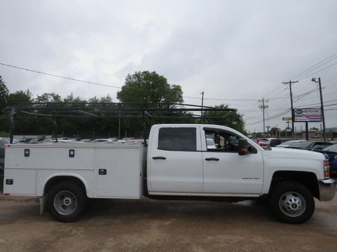 Used 2019 Chevrolet Silverado 3500 W/T w/ WT Convenience Package image 4