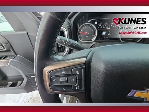 Used 2022 Chevrolet Silverado 2500 High Country w/ Z71 Off-Road Package image 12