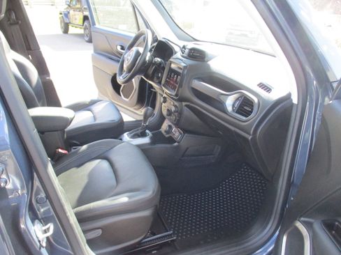 Certified 2022 Jeep Renegade Limited w/ Sun, Sound & Wheels Group image 14