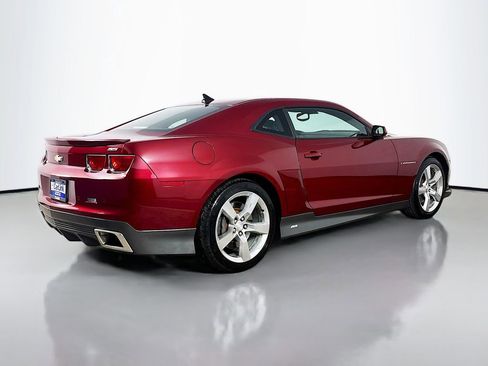 Used 2010 Chevrolet Camaro SS w/ LPO, Ground Effects Package RWD image 8