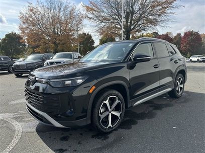 New 2025 Volkswagen Tiguan SE