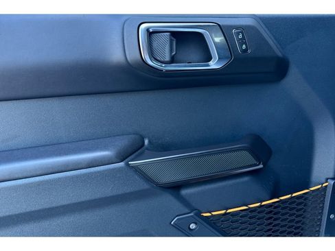 Used 2024 Ford Bronco Badlands image 11