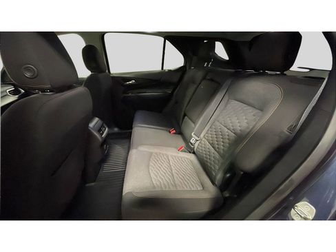 Used 2018 Chevrolet Equinox LT image 14
