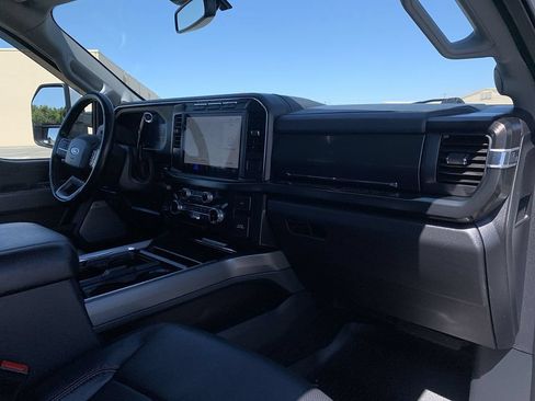Used 2023 Ford F350 Lariat w/ Tremor Off-Road Package AWD/4WD image 35