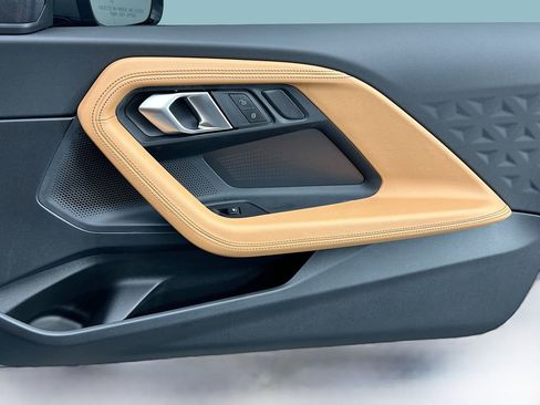 Used 2025 BMW 230i Coupe w/ Convenience Package image 24