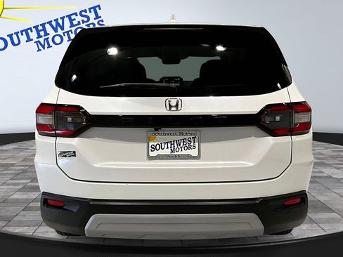 Used 2023 Honda Pilot EX-L image 6