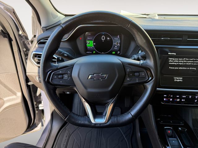 Used 2022 Chevrolet Bolt EUV LT w/ Convenience Package FWD image 13