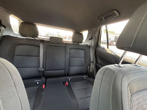 Used 2025 Chevrolet Equinox LT FWD image 37
