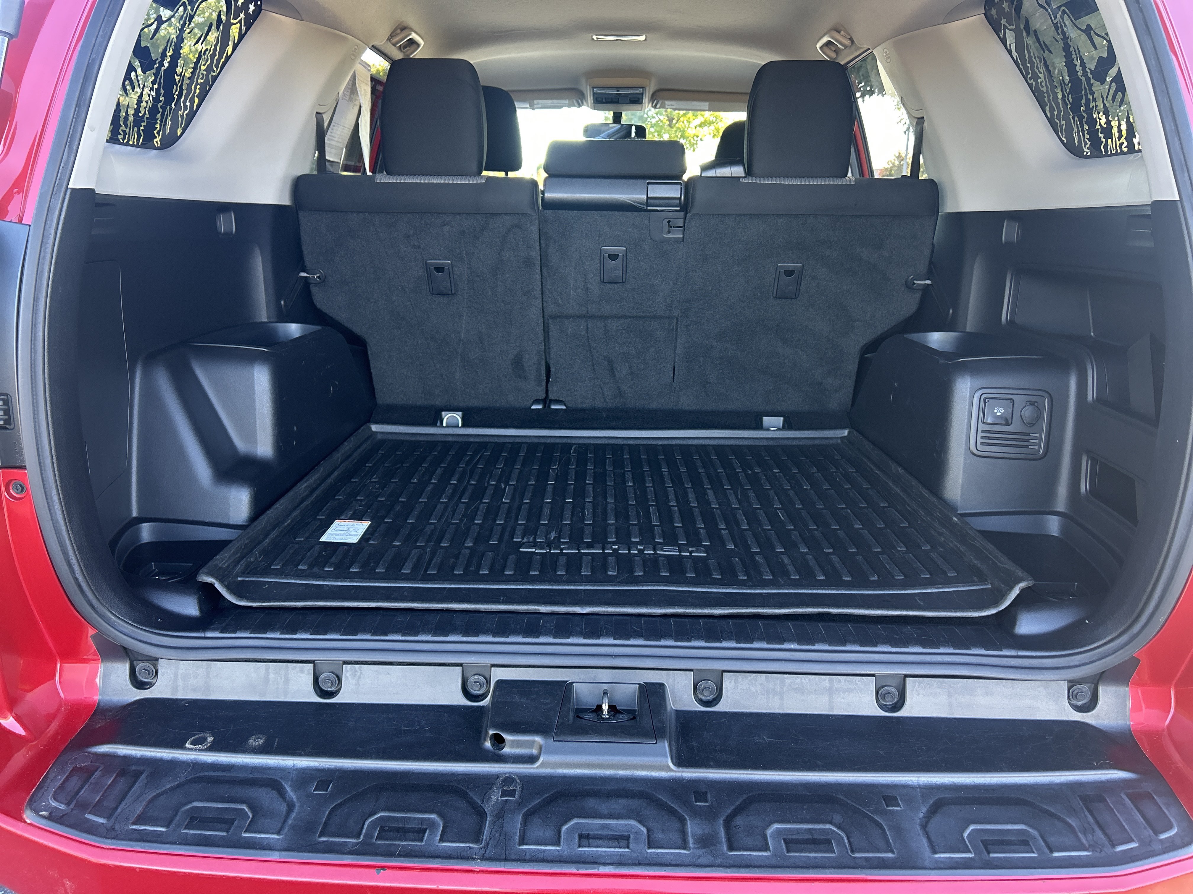 Used 2018 Toyota 4Runner SR5 RWD image 30