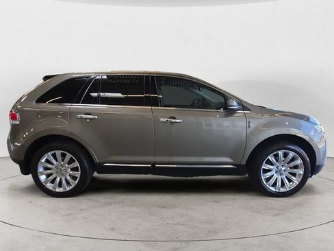 Used 2012 Lincoln MKX AWD image 4