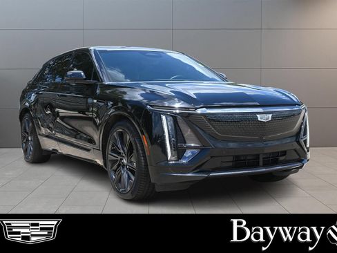 Certified 2024 Cadillac Lyriq Sport w/ Nappa Leather Package AWD/4WD image 4
