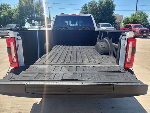 Certified 2025 Ford F350 Lariat w/ Lariat Ultimate Package AWD/4WD image 4