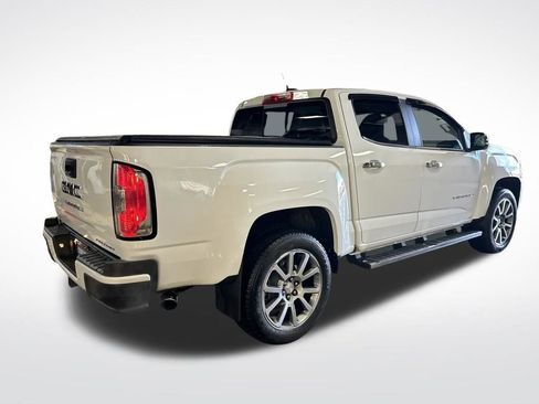 Certified 2022 GMC Canyon Denali image 5