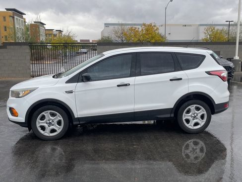 Used 2018 Ford Escape S image 2